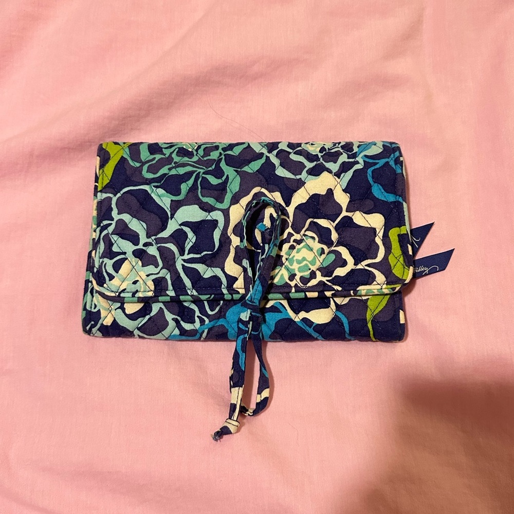Vera Bradley All Wrapped Up Travel Jewelry Organizer Katrina Blues